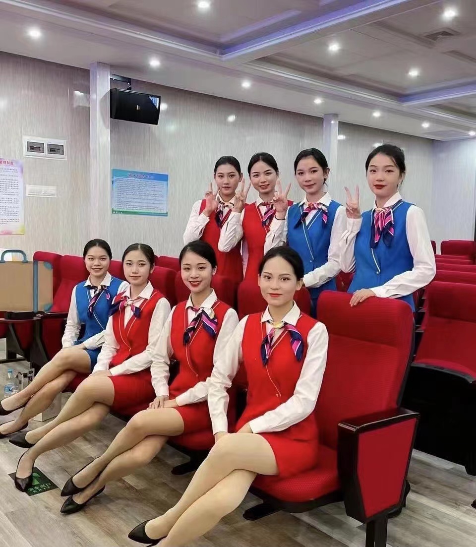 2022年女孩子比较适合读的专业