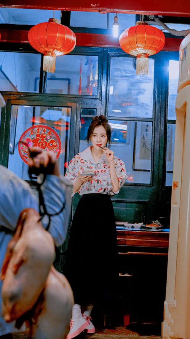 杨幂的少女感穿搭请收下