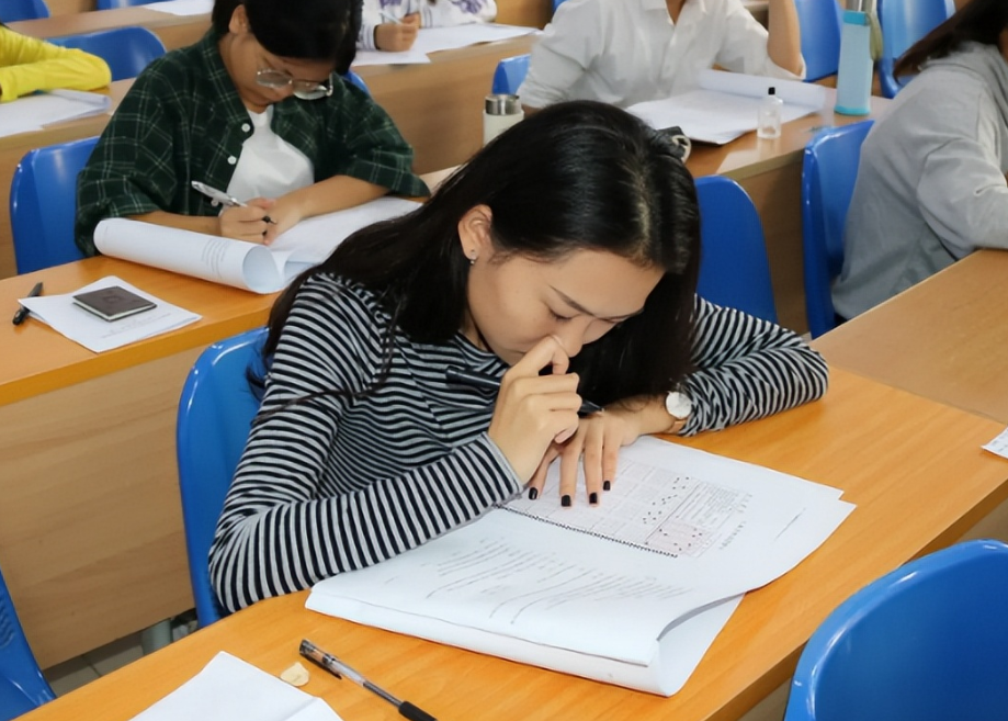 中央办公厅录取名单，出现“三本生”身影？金陵科技学院引关注