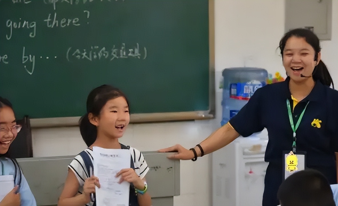 老师表面很喜欢，内心却“嫌弃到不行”的3类学生，地位不如学渣