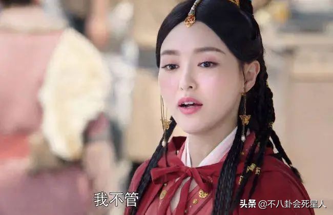 ​静态颜值美到爆，动态暴露五官缺陷，这6位美人只适合看“照骗”