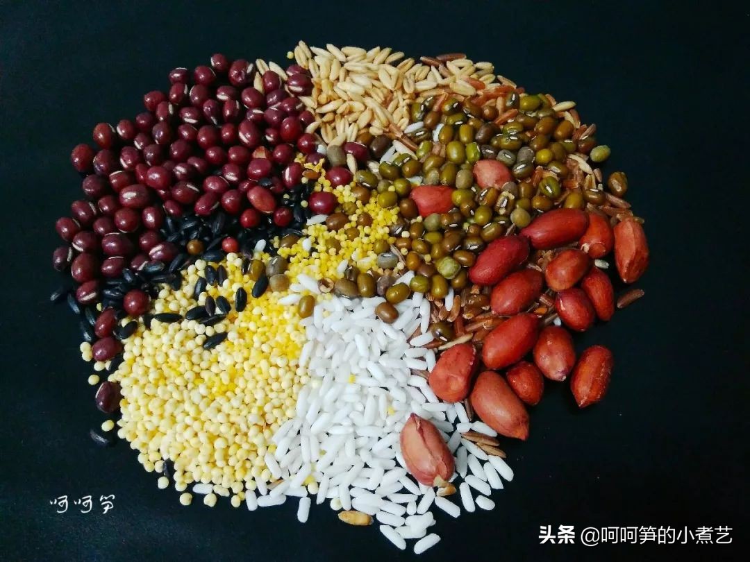 腊八到，香浓黏稠的腊八粥，温暖又治愈，甜党咸党你是哪一党？