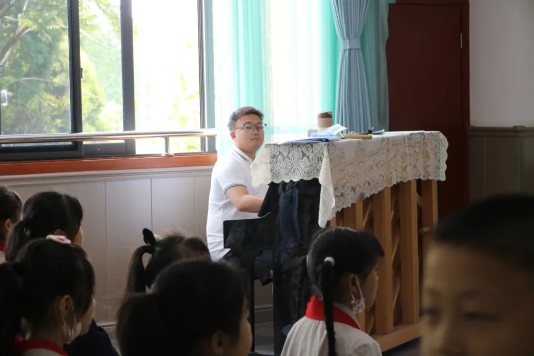 实验小学外国语学校与机关幼儿园携手开展幼小衔接交流体验活动