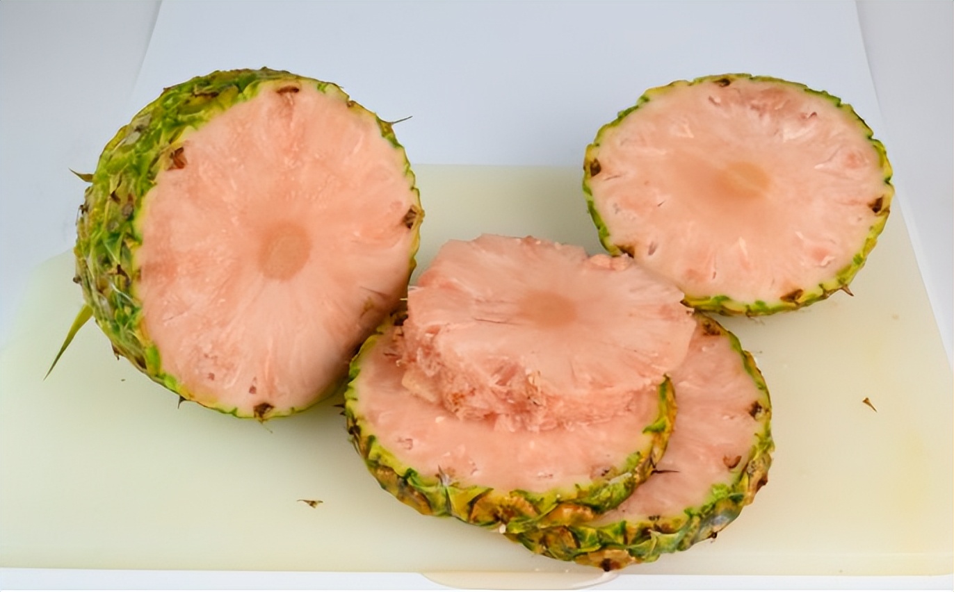 全球限量，一颗七、八百！粉肉菠萝成“新晋水果刺客”引热议