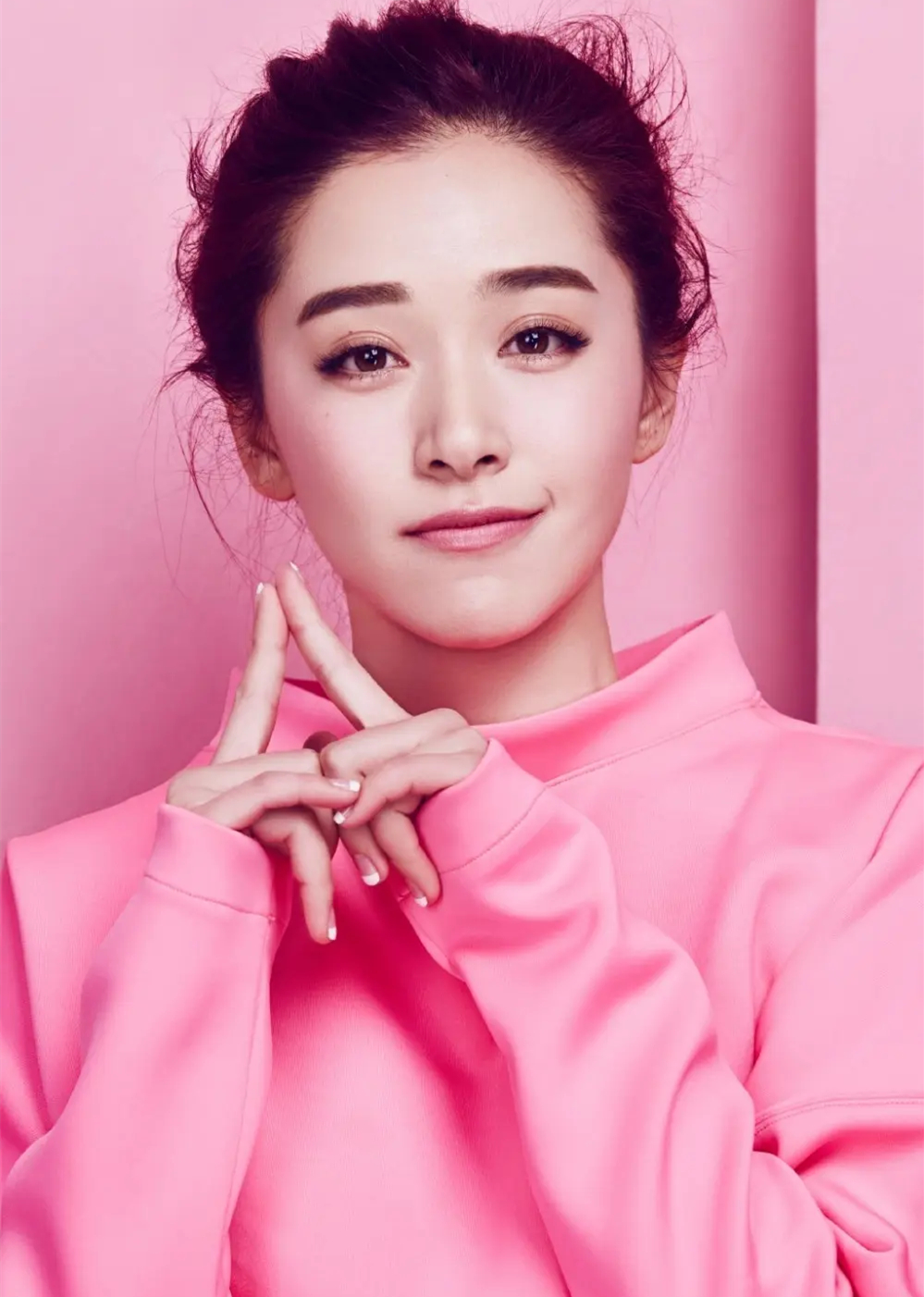 有种"拉胯"叫脖子短,5位漂亮的女演员,都栽在了脖子的长度上