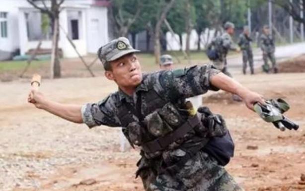 阳信：宋福旦中国扔手榴弹距离最远记录保持者