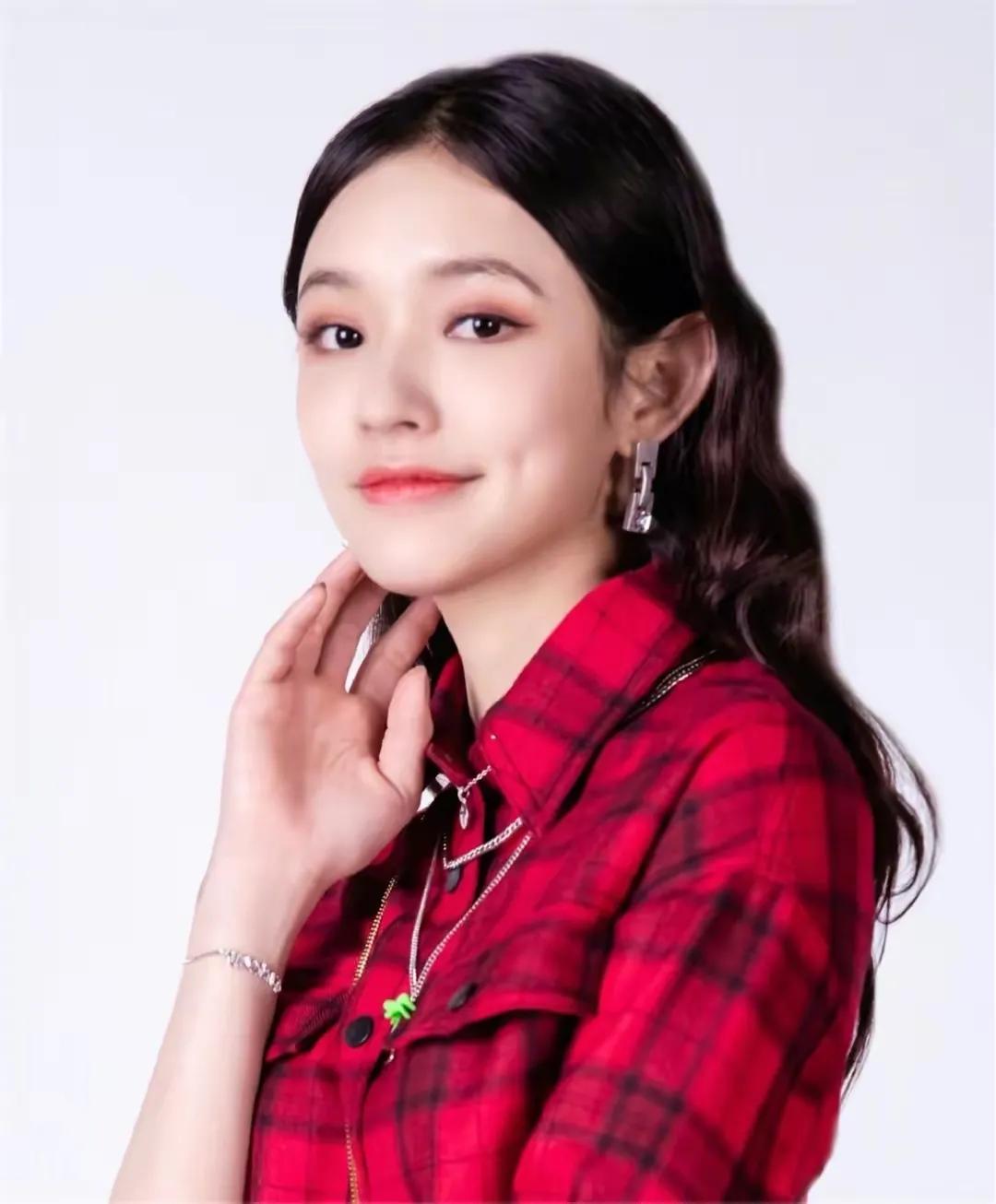 谁说格子套装土气？穿对了时尚大气，穿错了确实土掉渣