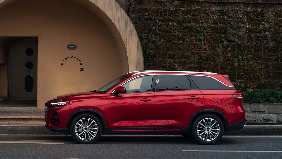 紅色特別版就得加錢，長安歐尚X7 PLUS拿什么去競爭？