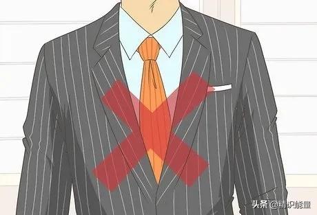 黑衬衫搭配什么领带（西装和衬衫的颜色搭配推荐）