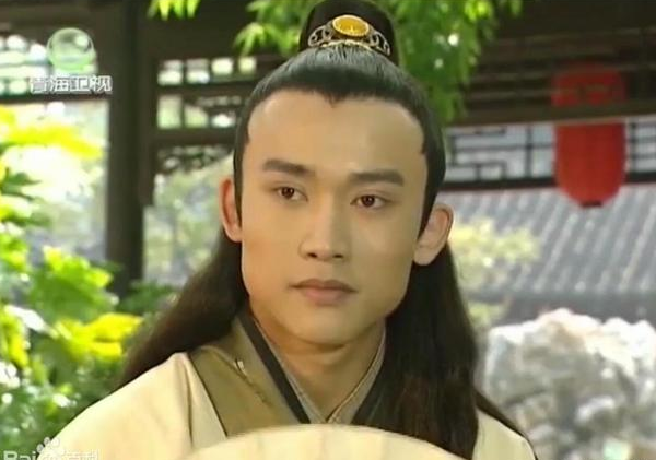 凹凸不平崎岖脸大PK！活久见，鞋拔子见了都有优越感