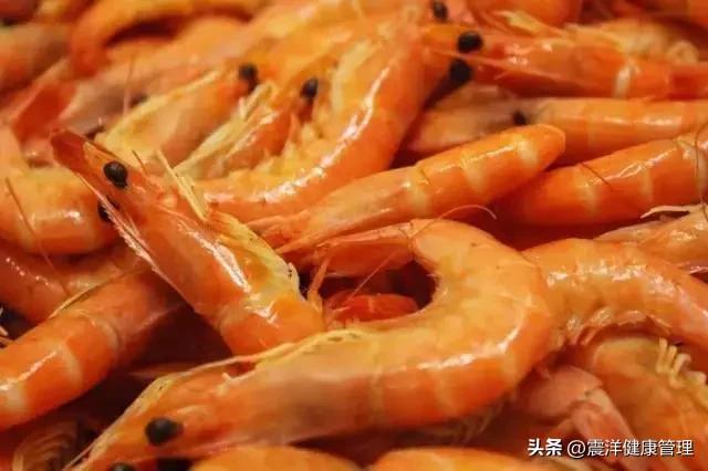 吃虾禁忌吃虾的好处多多，但这3类人切记别吃，你在不在其中？