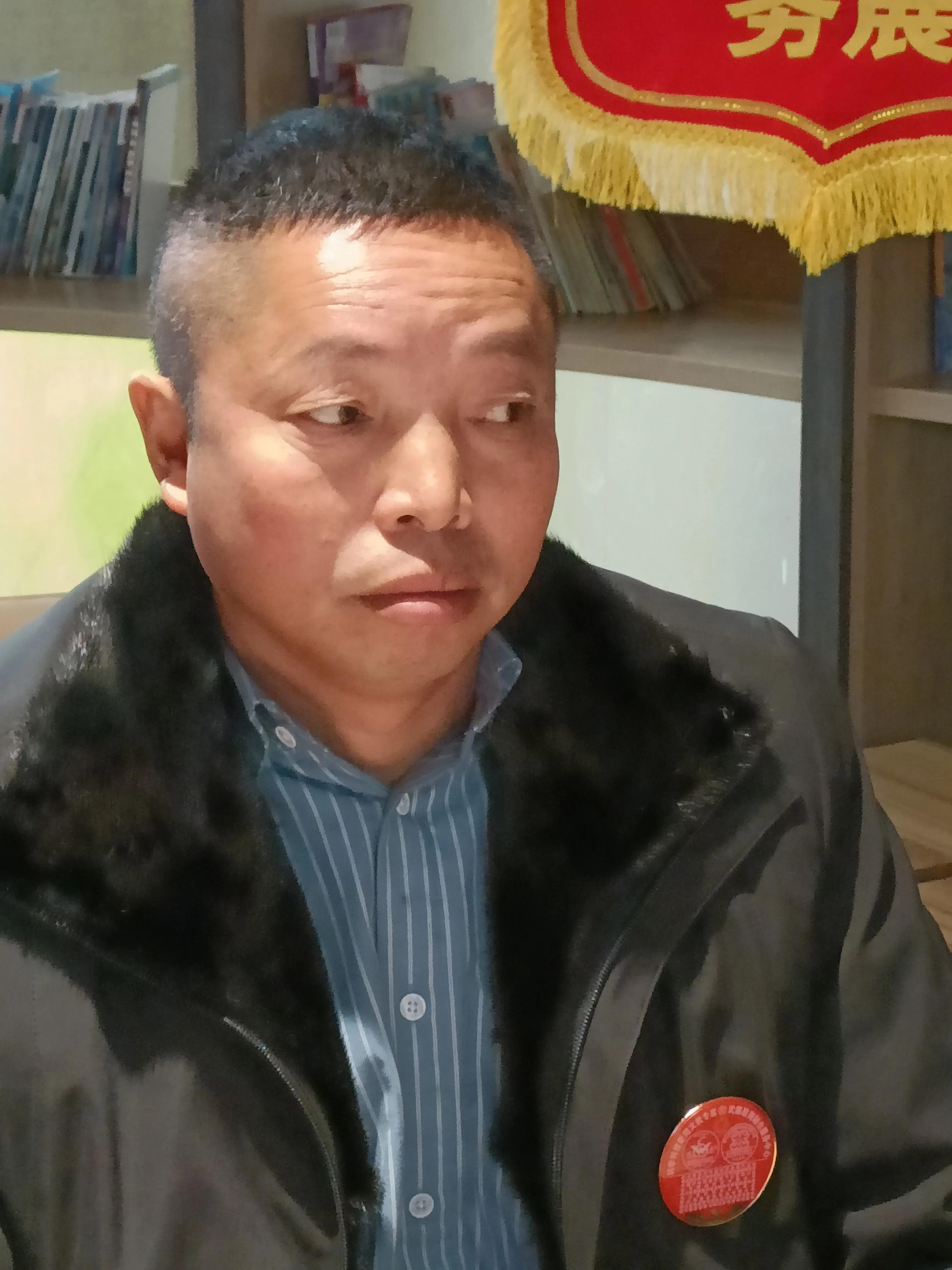 团拜会中的喜讯: