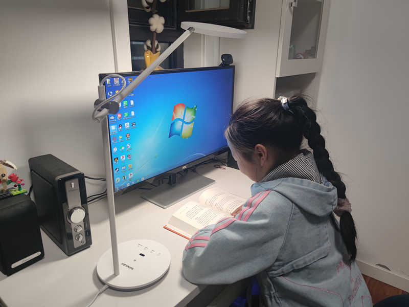 自适应智能调光，护眼当选实力派，实测南卡L1台灯到底值不值