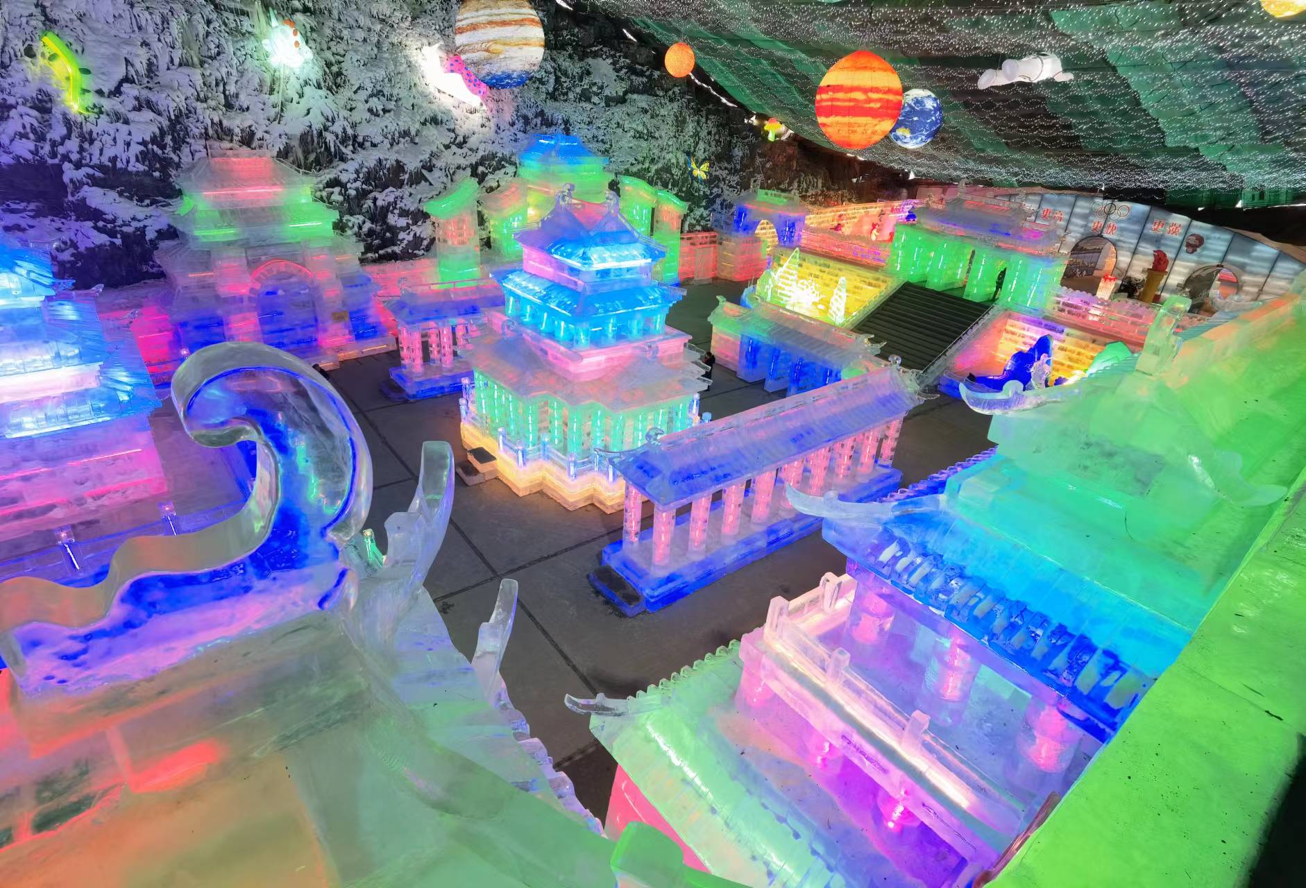 Web 3.0: 可以走进去跟兄弟干一杯的互联网