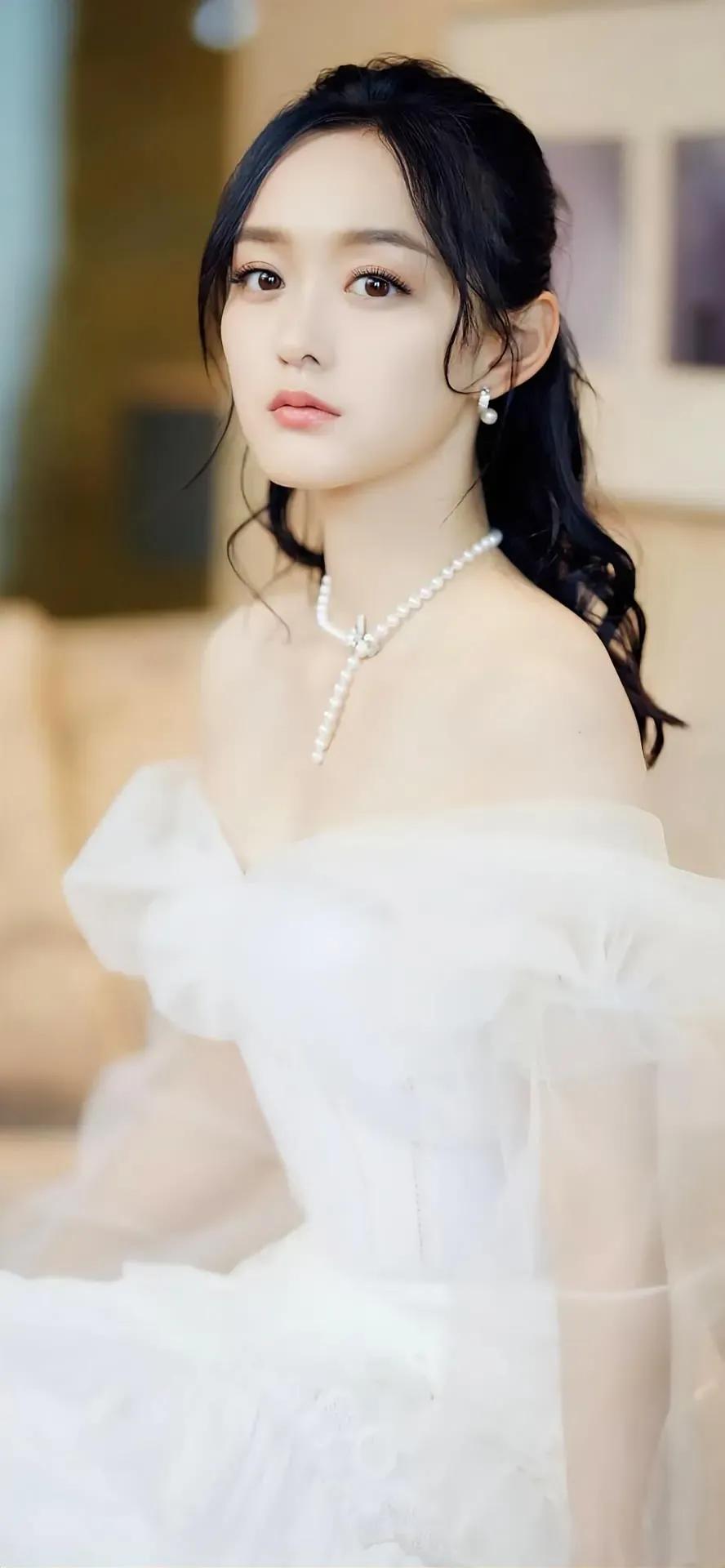 何泓姗唯美壁纸