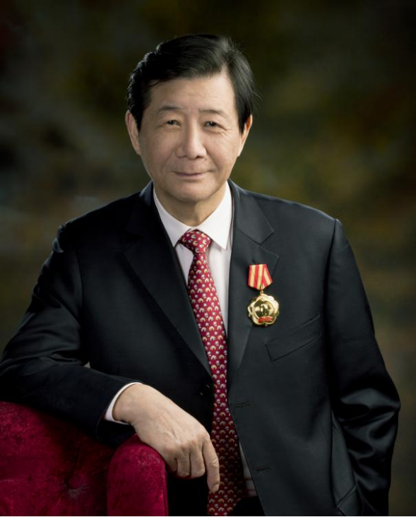 一部百年经典如何成书？上海大学：直脊梁盛内芯，以笔为剑竞风流