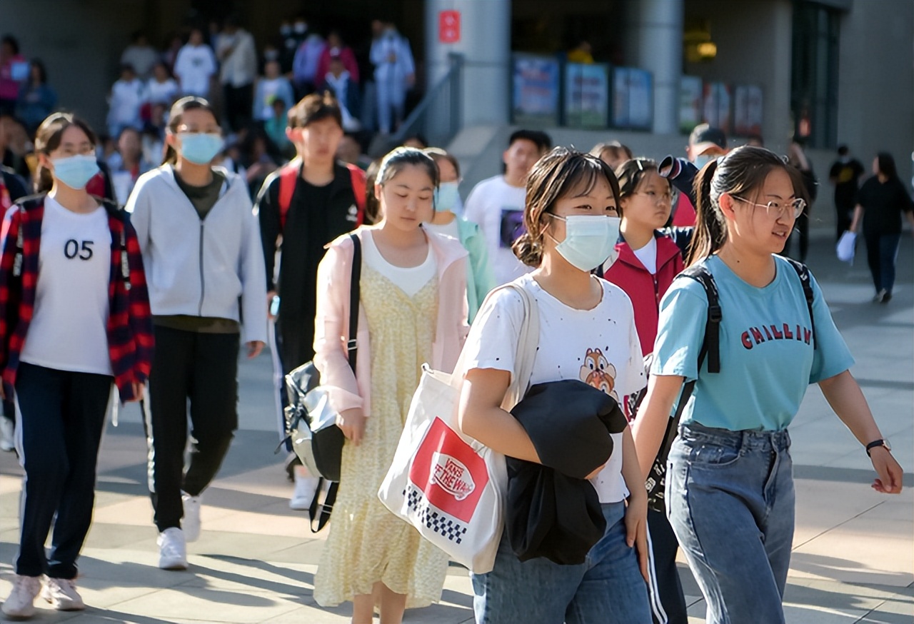 2022高考时间公布，还是“熟悉的配方”，“新高考”却略有变化