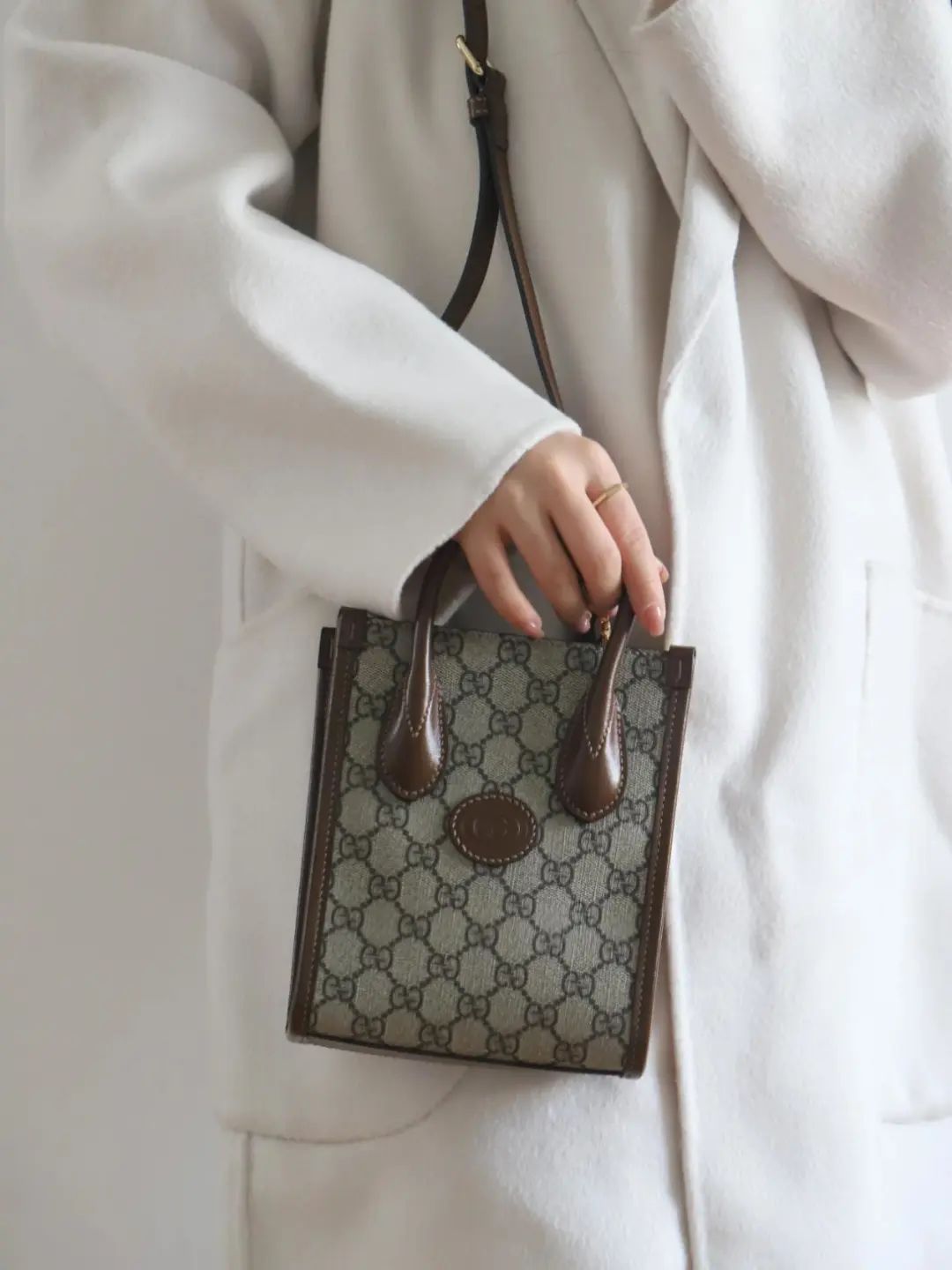 Gucci mini tote几千块就可以拥有的古驰包包，春夏离不了的爆款