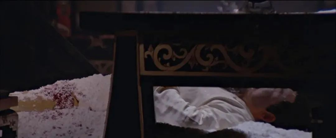 香港的第一风月片是变红的时候。