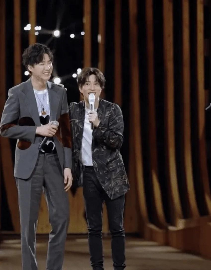 身高超过185的12位男星，个个“鹤立鸡群”，不用偷偷塞内增高