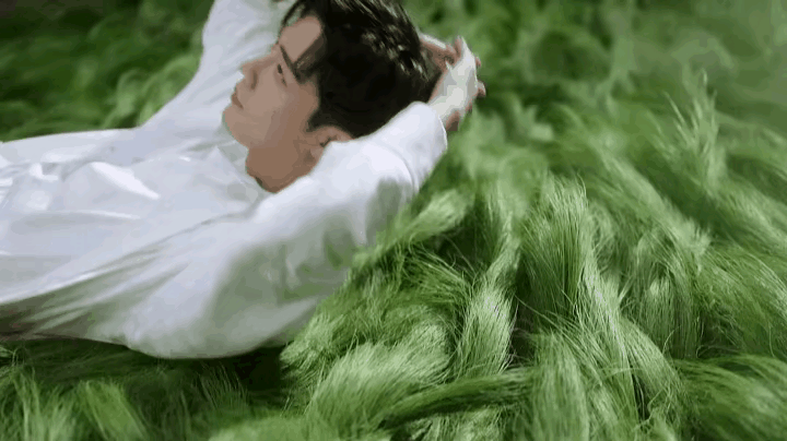 肖战他可真帅啊,帅到没边呀,这身材比例可太完美了