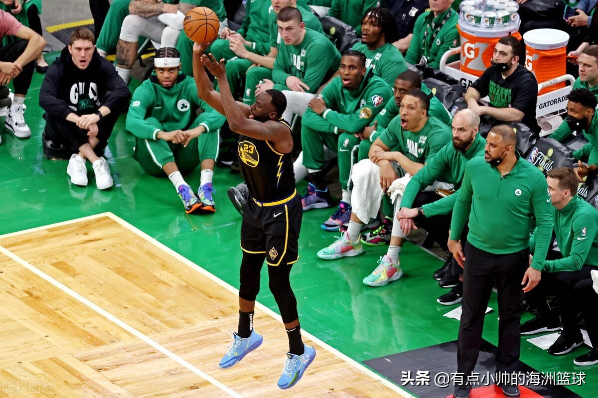 为什么nba球员被嘘(格林为什么被绿军球迷漫天嘘声，并非宿敌层面，这点才是主要原因)