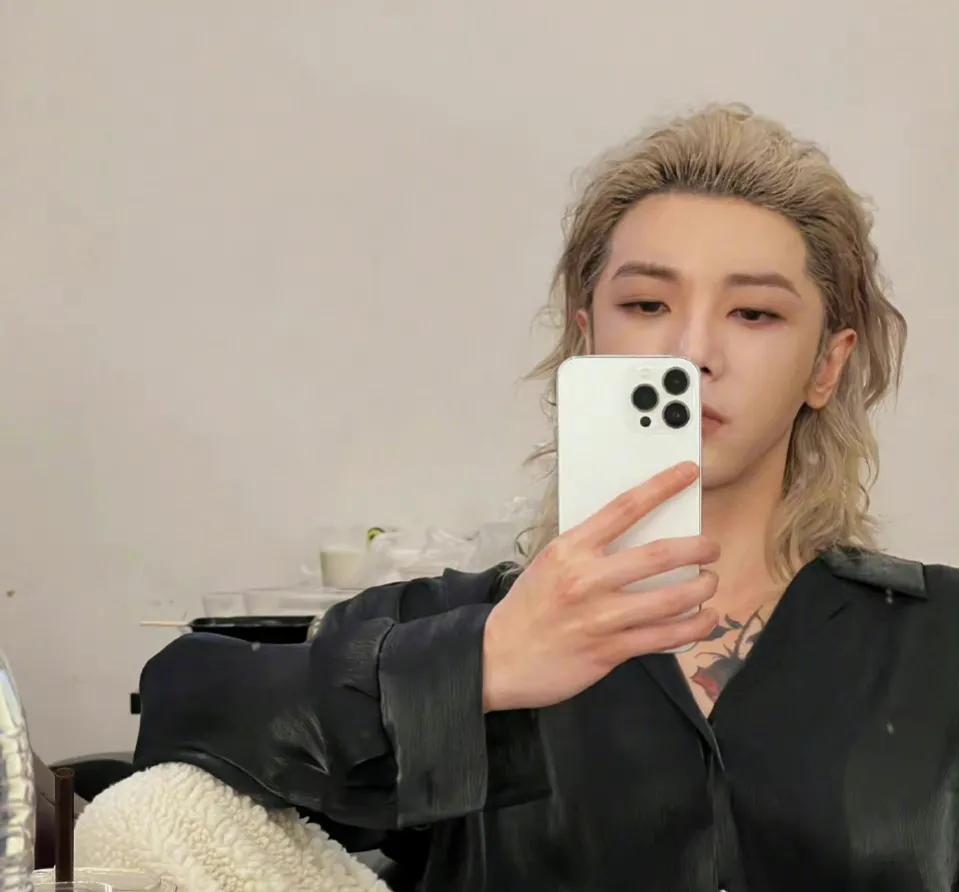 9位留长发的男星,有的娇俏了很多,有的好像生了场大病