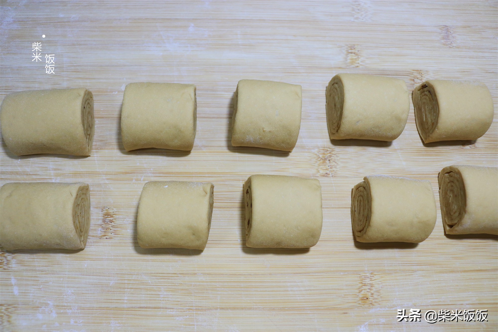 馒头这样蒸，可以一层层撕着吃，柔软筋道，一层更比一层香