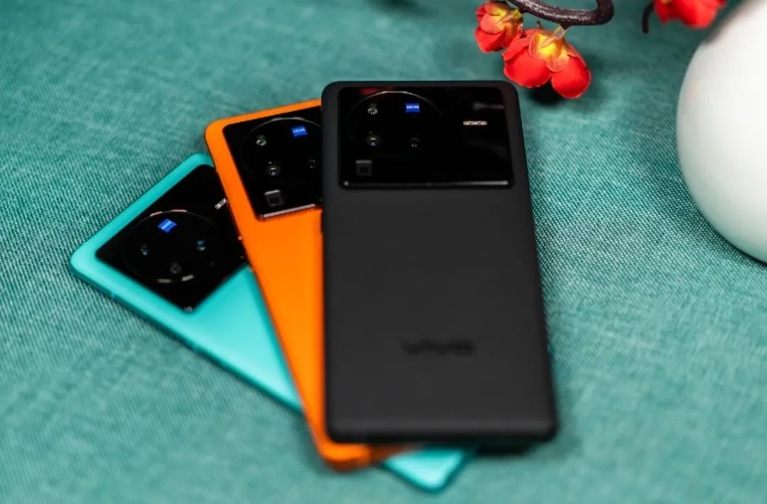 vivo X80——颜值与实力并存的完美旗舰