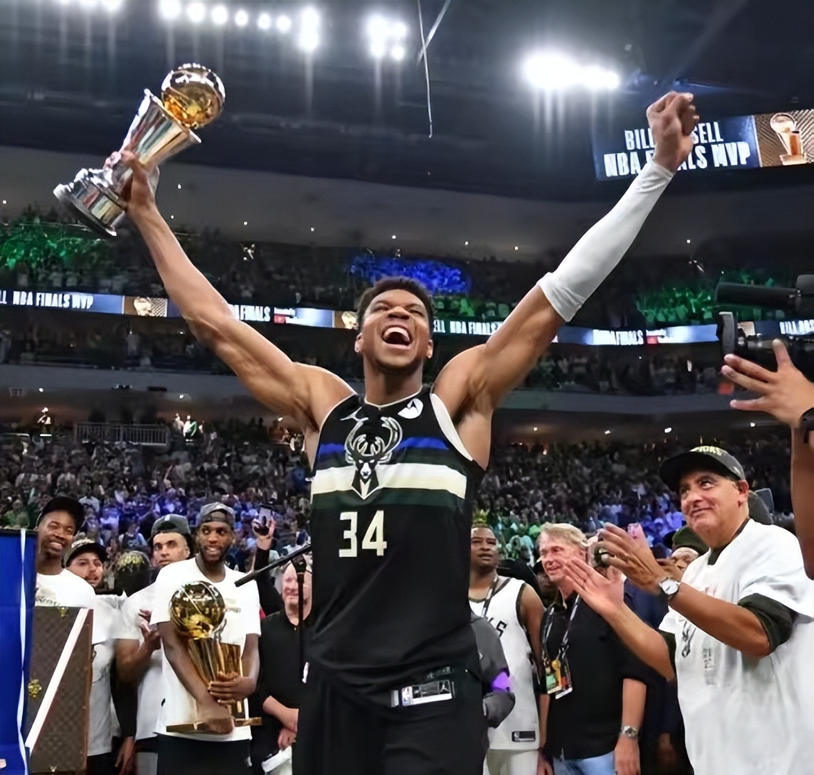NBA五个位置历史前三球员是谁？库里詹姆斯上榜，中锋位置最难选