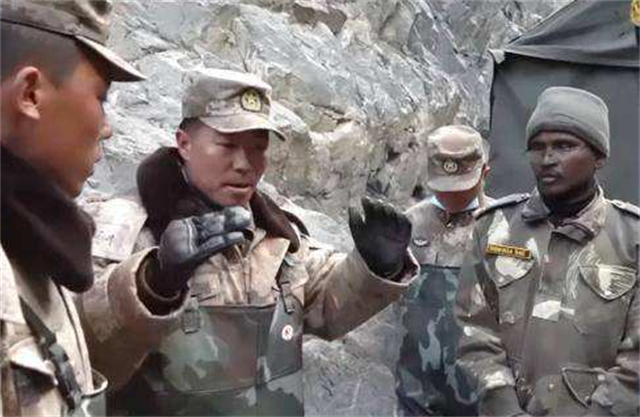 英雄团长祁发宝近况：头颅模型有明显缺损，额角伤疤明显令人痛惜