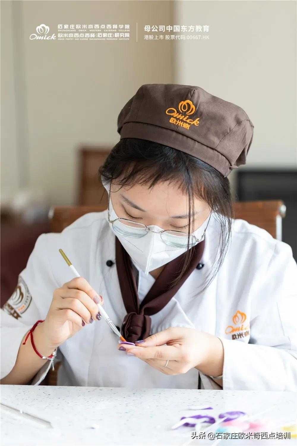 为低学历女生打开一扇门，西点烘焙再合适不过了