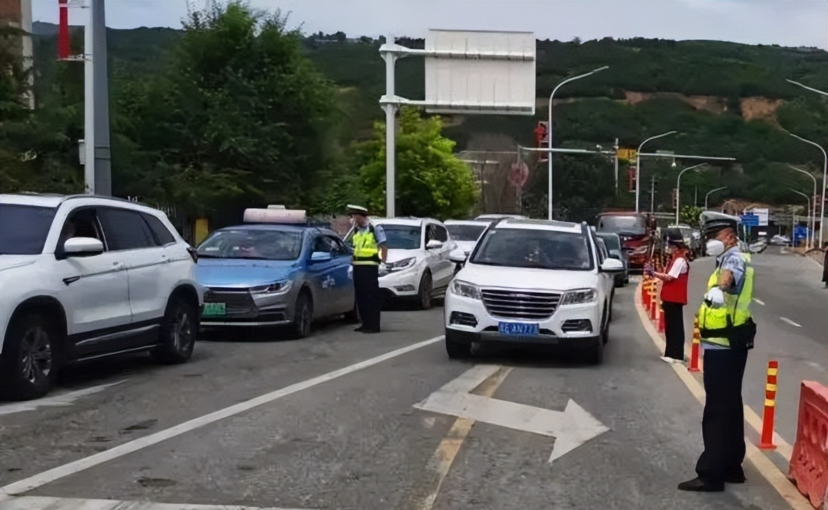 闻令而动！天水公安交警24小时坚守在疫情防控第一线