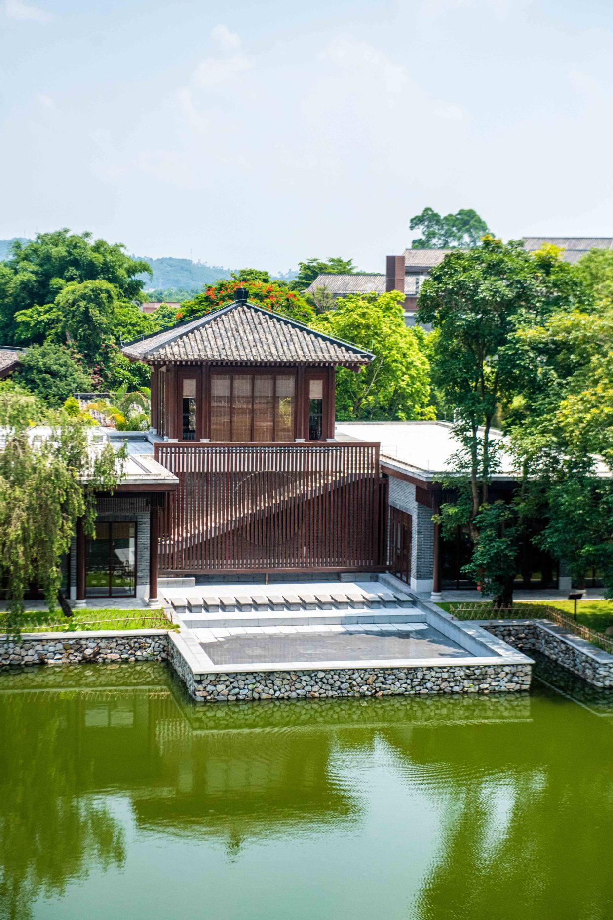 广东超美的禅修酒店，全红木客房“巨豪气” ，尽显东方建筑之美