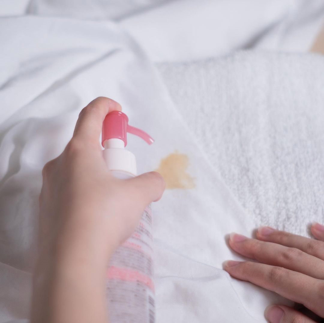 顽固脏衣难清洗？日本主妇7招高效洗衣诀窍，衣服去污又洁白