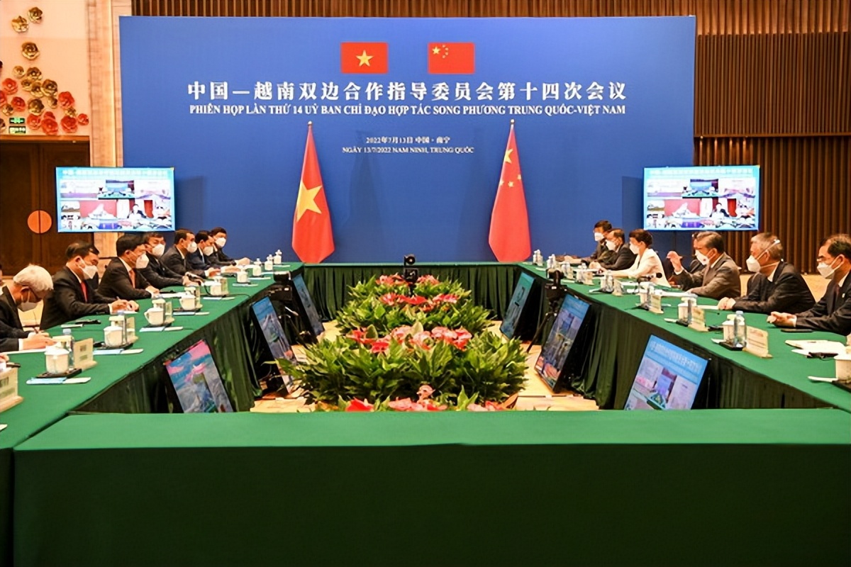 Խϸۿھܾĸͣűȵתͷҹ뿪Ϻ