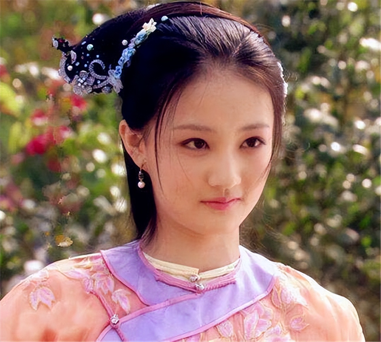 甄嬛传：难怪祺贵人会死得那么惨，看她爹和皇后都干了些啥事？