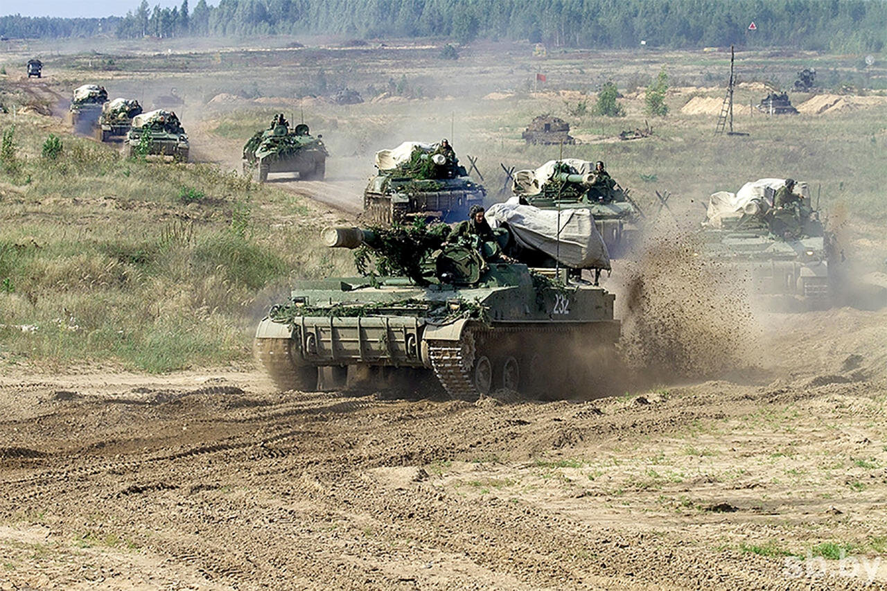 �����׶�ͬʱ������Ա������ʹ�����Ʒ����ļ�������ս����ӭ����