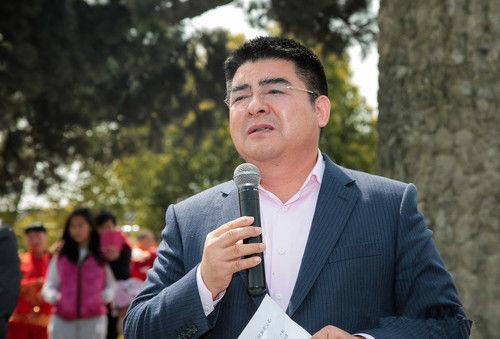 曾经高调捐款20亿，却被曝出接连造假，陈光标是真慈善还是假作秀