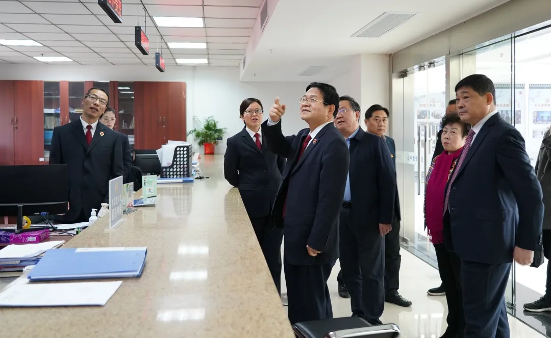 部分市人大代表听取全市检察工作情况通报