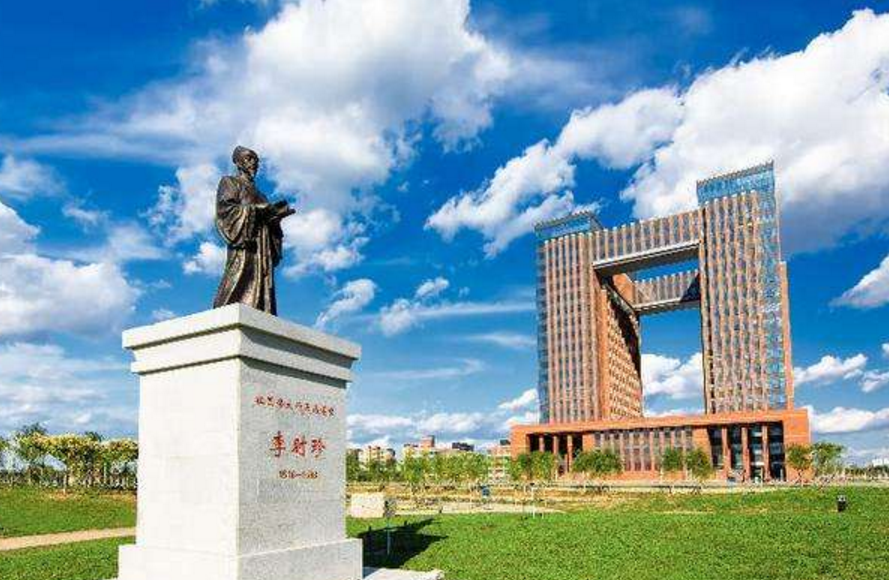 医学“四大天王”重新洗牌？协和稳居第一，华西医排名争议大