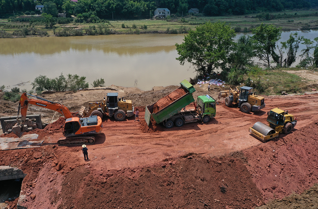 江西上饶：灾后重建扎实有序推进