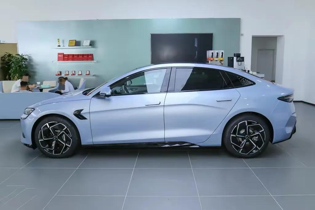 油车VS新能源，你怎么选择