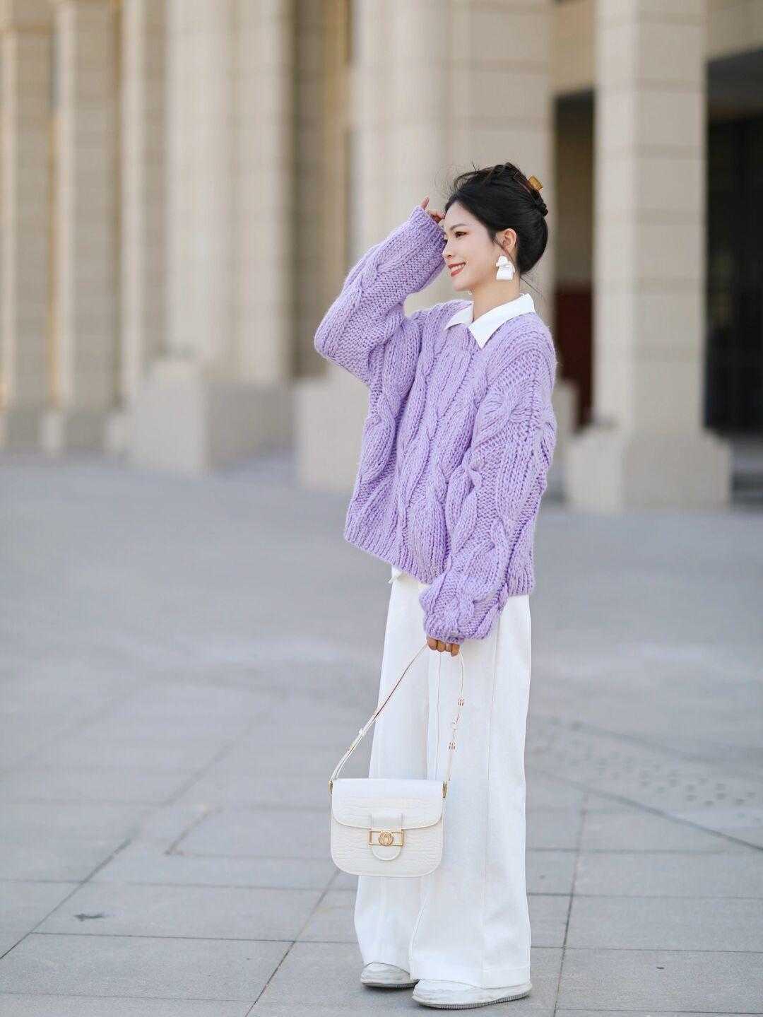 毛衣怎么穿出潮流感(毛衣怎么穿出潮流感觉)