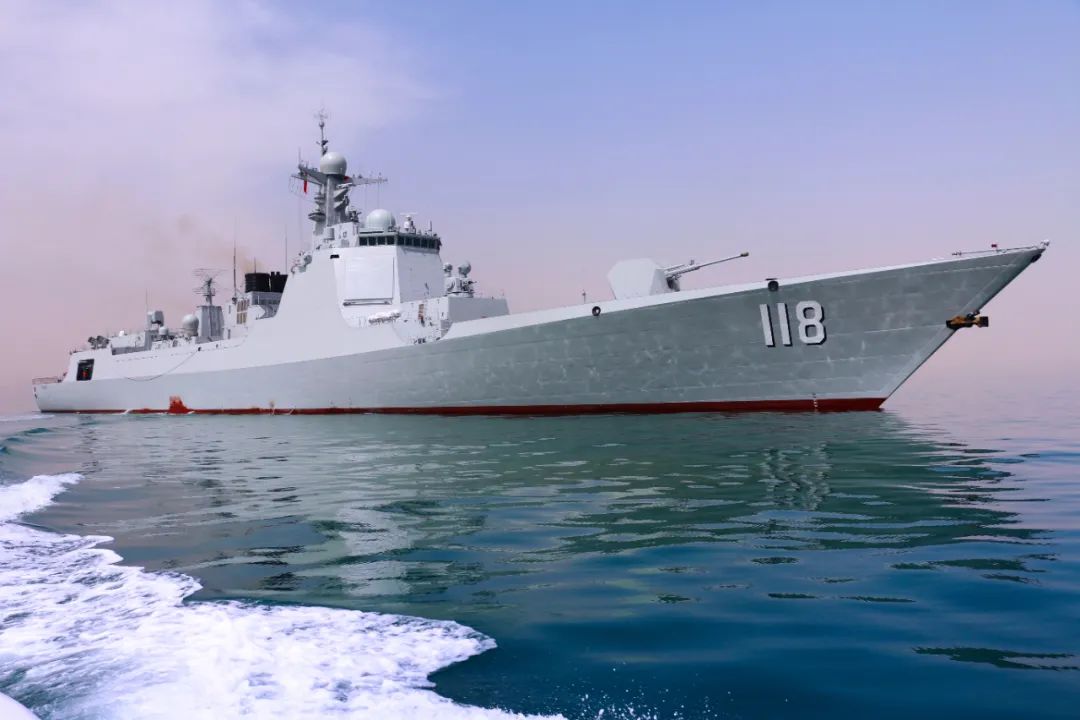 ��������ĸ��ӽ�����̫ƽ�󣬶�������˫��ĸ��055�߱���ɱ����