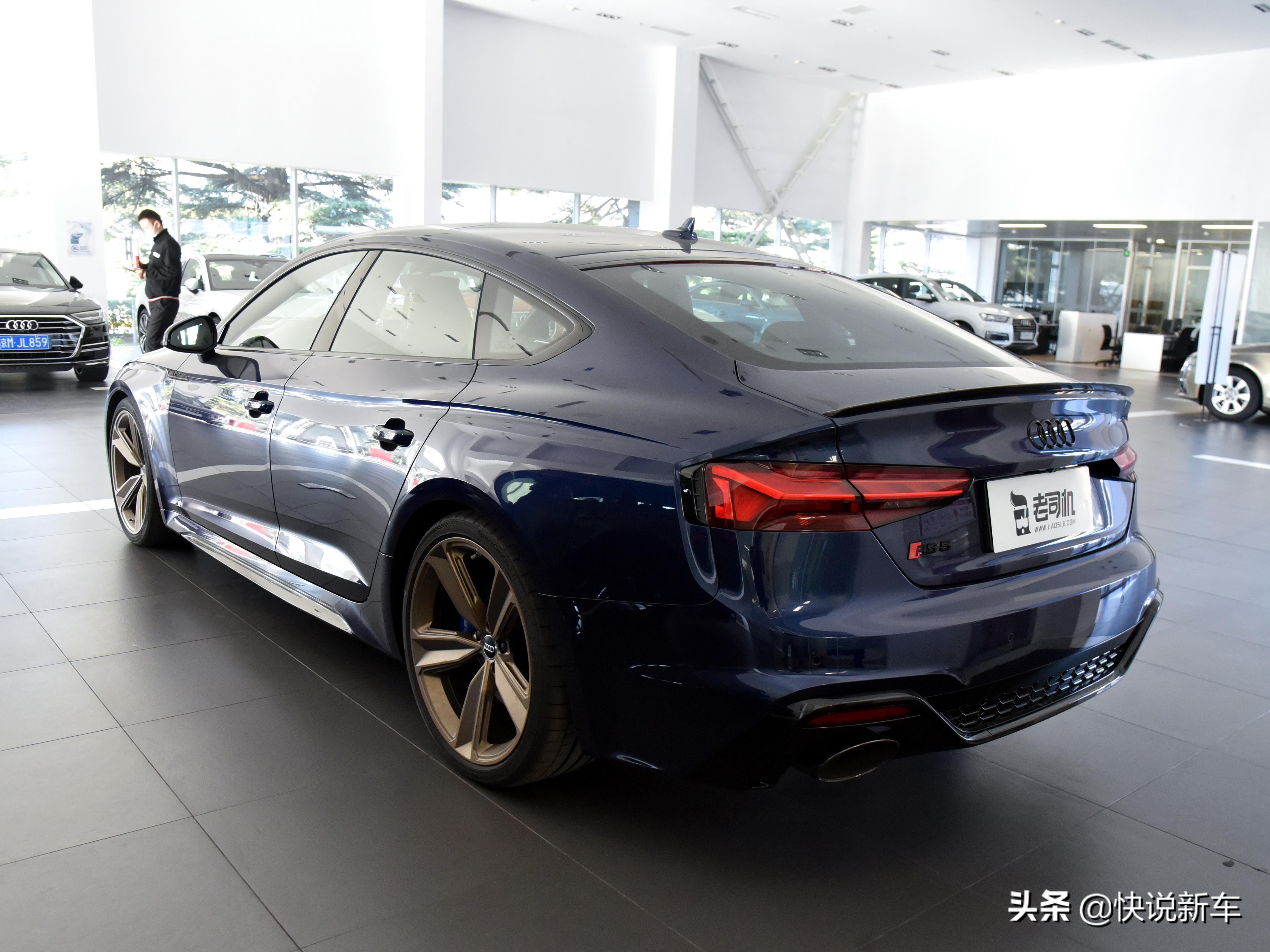 运动健将，2.9T V6双涡轮，矩阵大灯，实拍奥迪RS 5