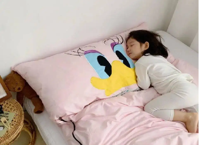 2018年江苏6岁女孩舞蹈课后瘫痪，妈妈看完监控，起诉同学和机构