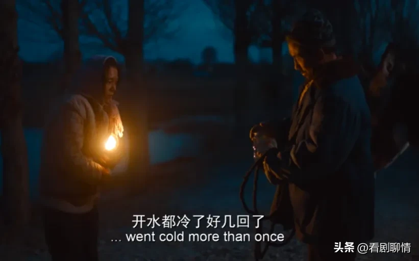 一个农民进城想给妻子买件大衣，他看中了一件米色长款的，售货员大姐说400元
