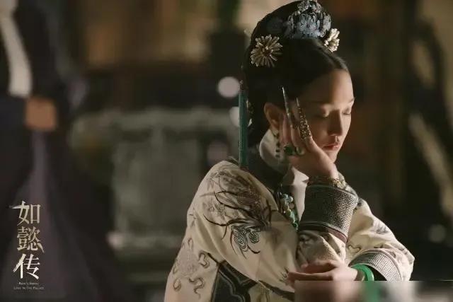 青樱的与四阿哥的相识，相知相爱相守，最后青樱去世