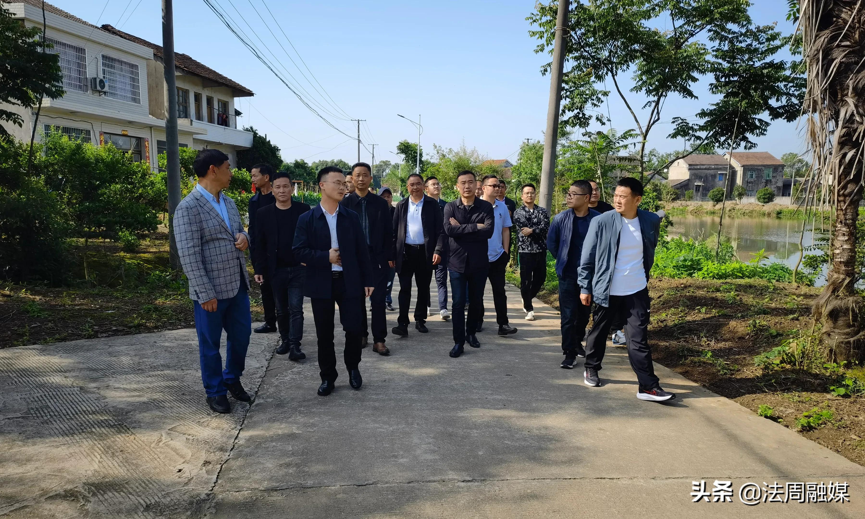 澧县梦溪镇召开农村人居环境整治提升点评会